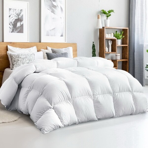 500GSM Super King Goose Down Feather Quilt Giselle Bedding