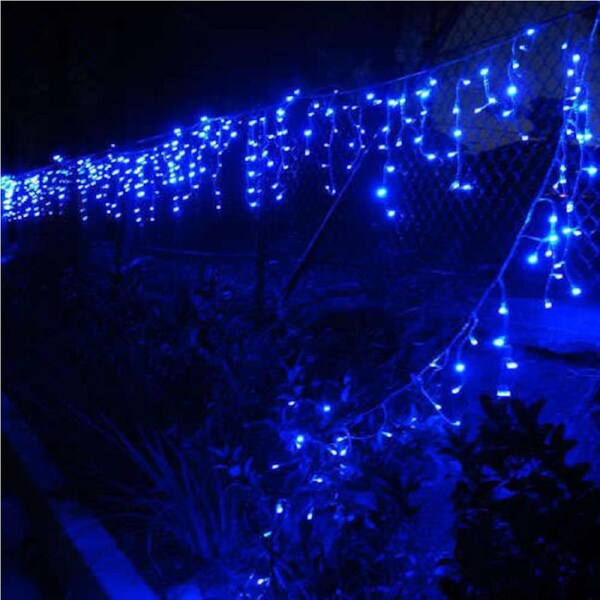 700 LED Icicle Christmas Rope Light with Memory Blue 49m