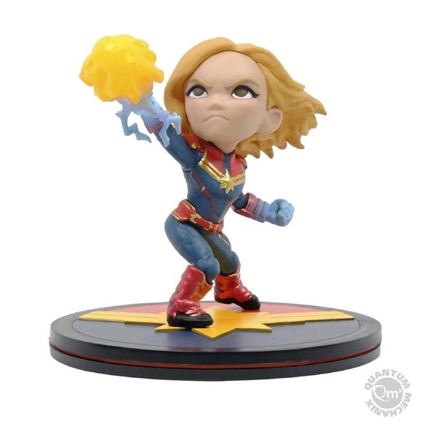Q Fig Marvel Captain Marvel Diorama 6"
