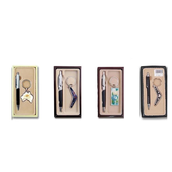 Australian Souvenirs Pen and Keychain Set Keyring Bulk Aussie Gift Boomerang