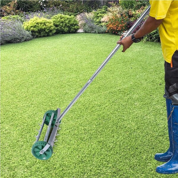Lawn Aerator Roller Heavy Duty Garden w/ 150cm Metal Handle 27 Soil Penetrating Spikes