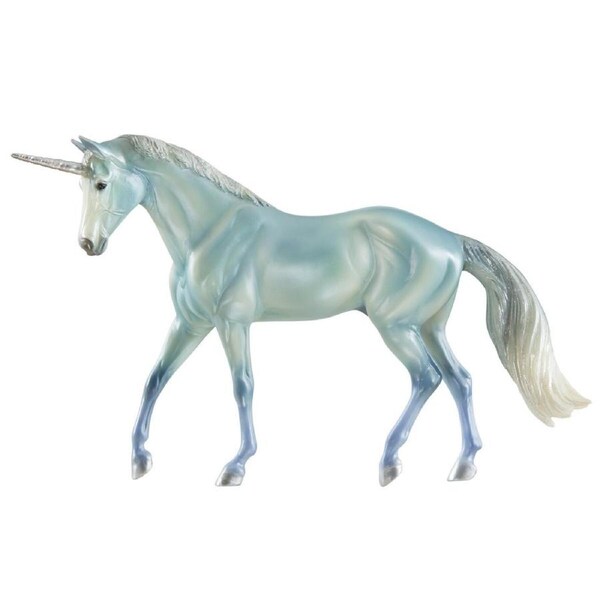 Breyer Horses Le Mer Unicorn of the Sea Freedom 1:12 Scale 62060