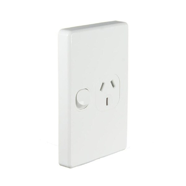 NLS 30656 - Single Vertical Power Point 10Amp - Classic Style