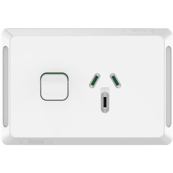 Clipsal Pro Series P3015-15-XW - Single Power Point GPO 15Amp 250v Extra Vivid White P3015-15XW