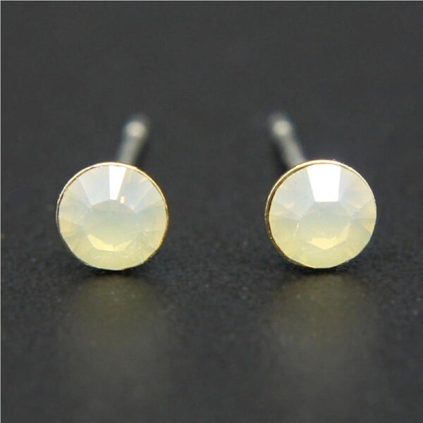 14k yellow Gold plated simulated Diamond crystals stud men women unisex earrings