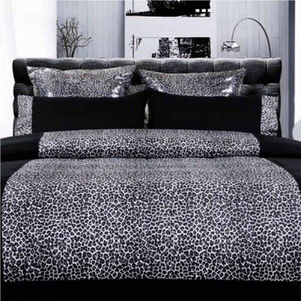 Leopard Quilt Cover Set Black Super King 270cm x 240cm