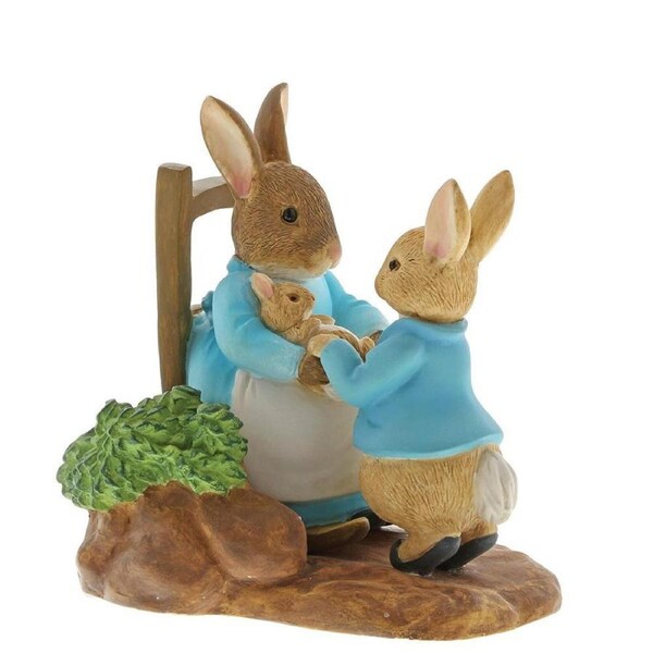 Beatrix Potter - Peter & Mrs Rabbit Home by the Fire Miniature Figurine A29862
