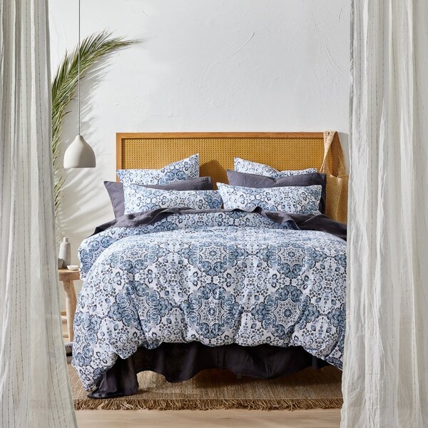 Deborah Hutton Beaufort Quilt Cover Set 210X210cm - Queen