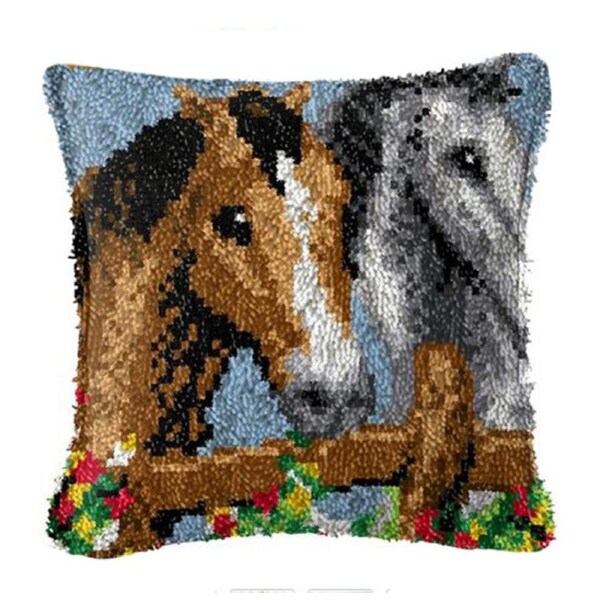 Crafting Kit Horse 1 Latch Hook Cushion with Hook and Threads