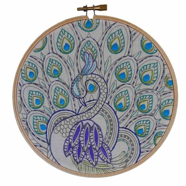Make It Peacock Art Embroidery Kit 585289