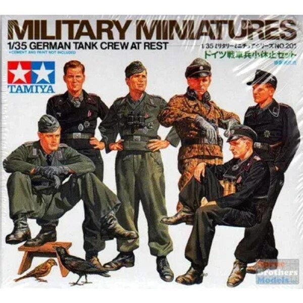 Tamiya 1/35 German Tank Crew at Rest 35201