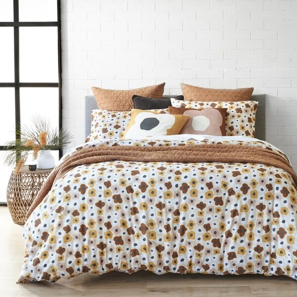 Alex Liddy Daisy Quilt Cover 140X210cm - Single