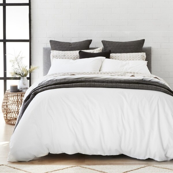 Alex Liddy Edit Quilt Cover 180X210cm - White - Double