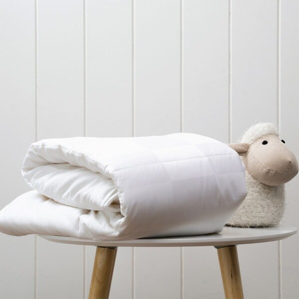 Onkaparinga 100x120cm Australian Made Baby/Newborn Wool Quilt/Doona Cot 250GSM