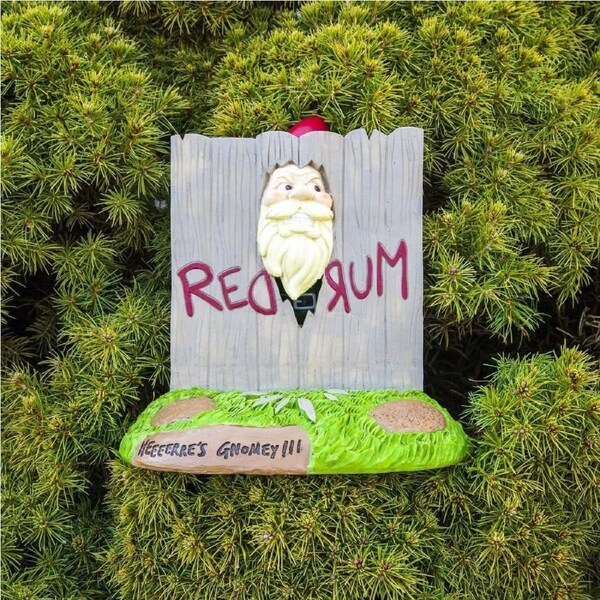 Bigmouth Gnome Here's Gnomey, Resin, red rum