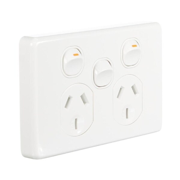 Trader Puma PUPPSW2G - 2 Gang 10A Power Point With Extra Switch 16A- White
