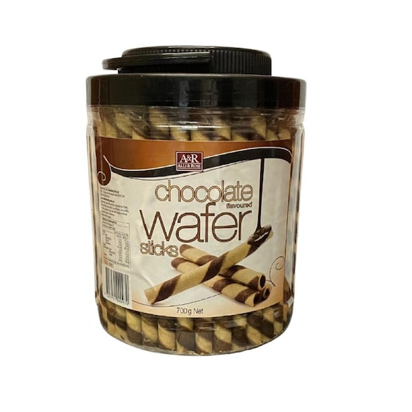 A&R Chocolate Flavoured Wafer Rolls 700g