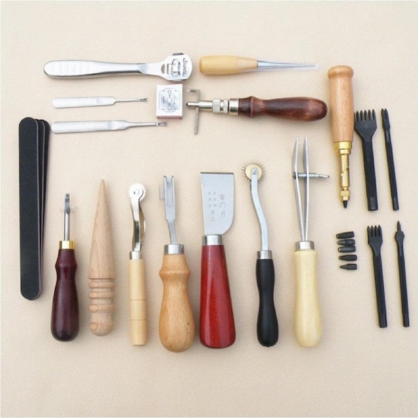 Professional 18 Pcs Leather Craft Tools Kit Hand Sewing Stitching Punch Carving Work Saddle Leathercraft Accessories