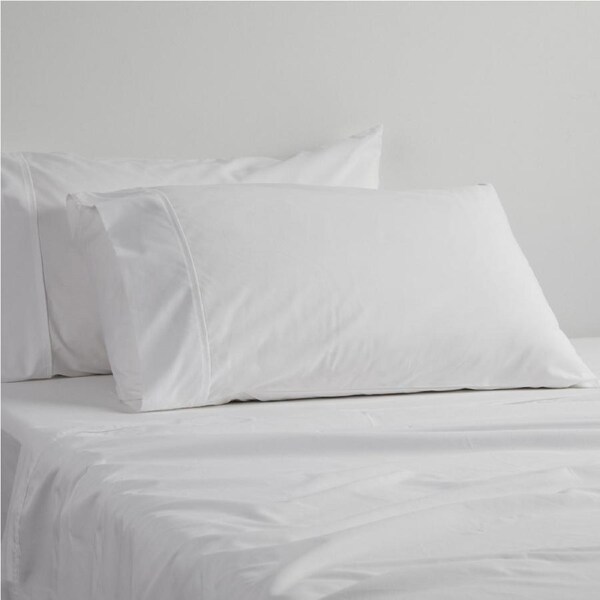 Logan and Mason 300TC Cotton Percale Long Single Fitted Sheet White