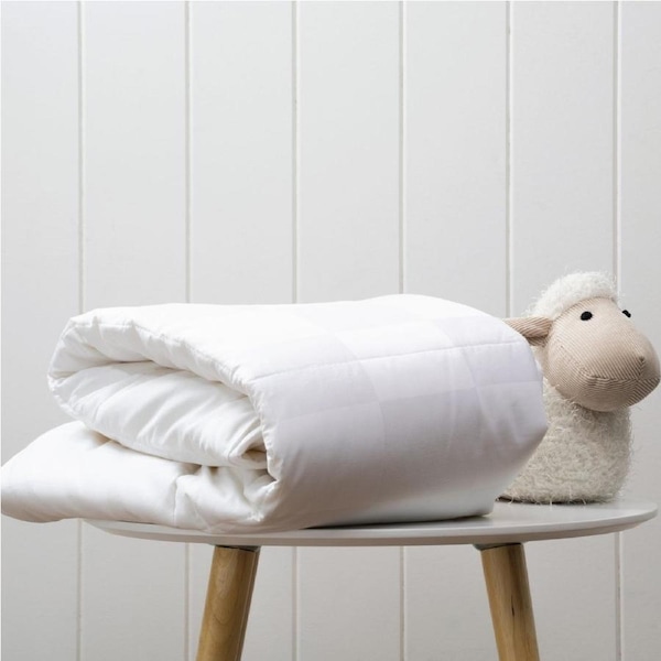 Onkaparinga Australian Made Australian Wool Cot Size Quilt 250gsm