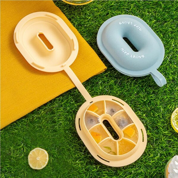 2Pcs Ice Cube Mold Silicone Ice Box Mini Ice Tray-Blue+Yellow