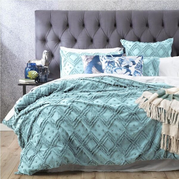 Park Avenue Medallion cotton Tufted Quilt Cover Set Queen Aqua