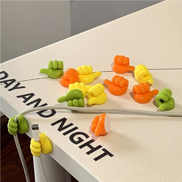 15Pcs Adhesive Thumb Cable Clip Key Hook Wall Hangers for Data Cable