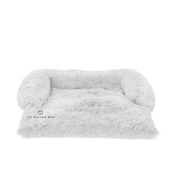 Only 1 Calming Couch Cover For Pets