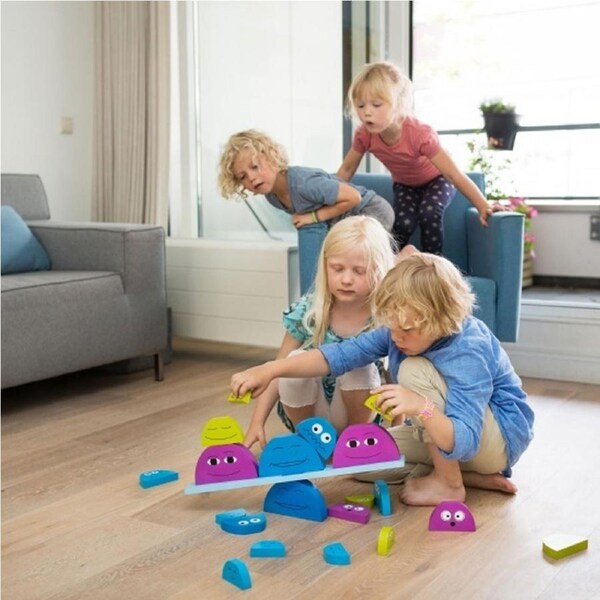 BS Toys - Wooden Balance Buddies Game