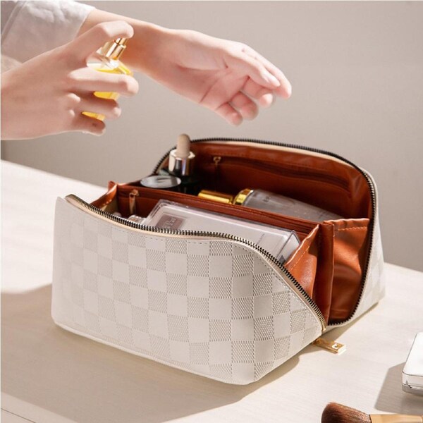 Travel Cosmetic Bag Waterproof Makeup Bag for Women