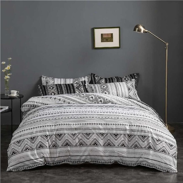 Tugo Reversible Queen Size Quilt/Doona/Duvet Cover Set M471B