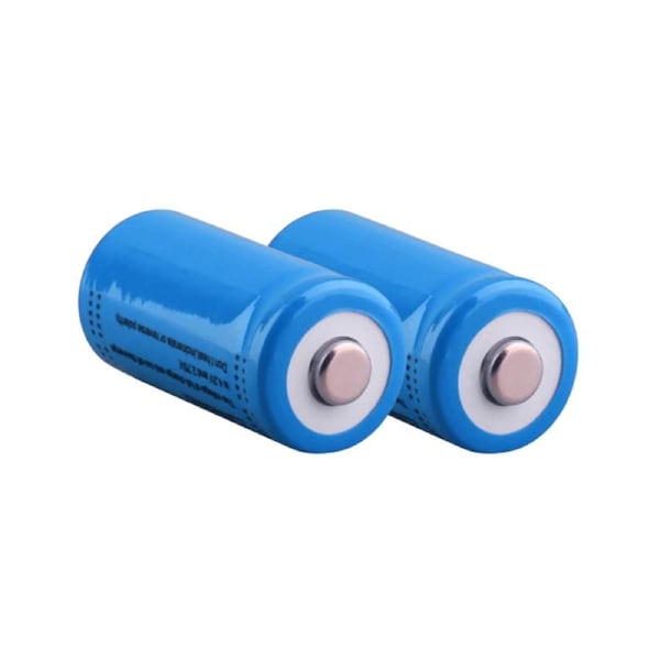 2 Batteriess CR123 CR123A battery rechargeable