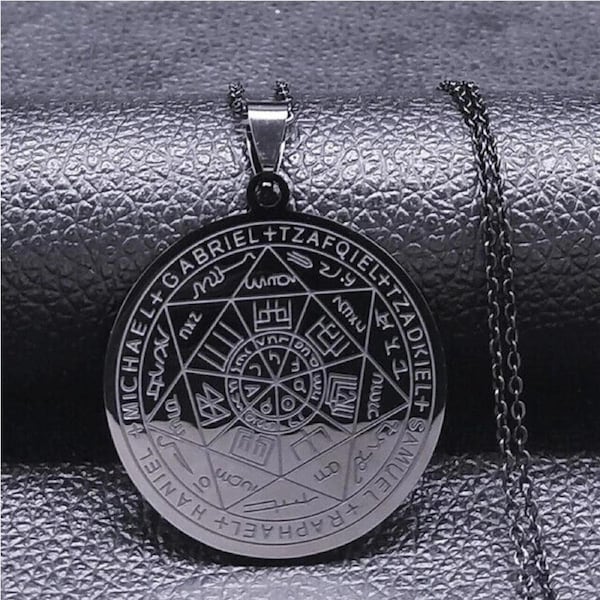 Magic Talisman Necklace Wheel of Fortune Protection Pendant Jewelry - Black