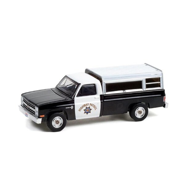 Greenlight Licensed 1:64 Scale Chevrolet C 10 California Highway Patrol 1987 Model Car