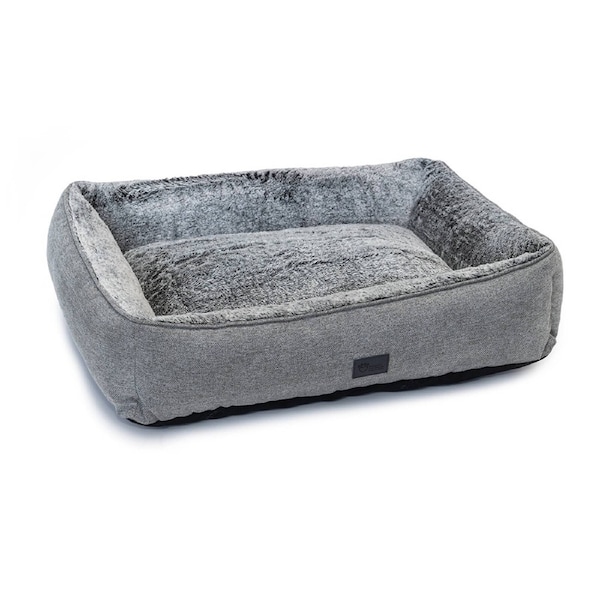 Superior Pet Plus Pet/Dog/Cat Super Soft Lounger/Bed Artic Faux Fur Jumbo 130cm