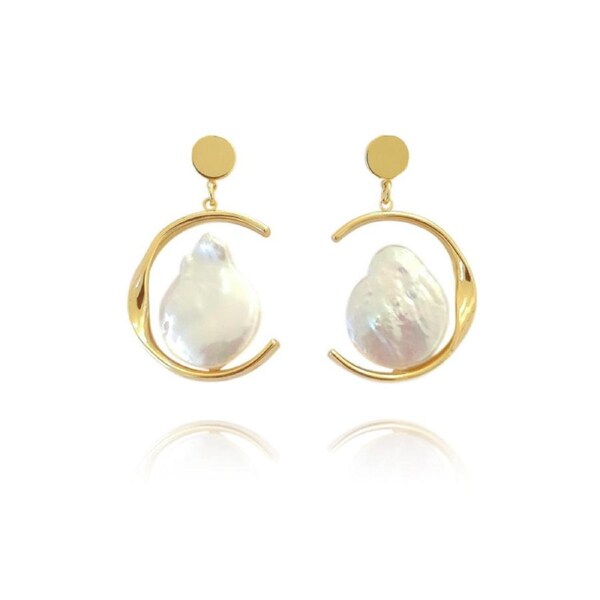 Culturesse Eleua Natural Mother of Pearl Drop Earrings Fashion For Pierced Ears