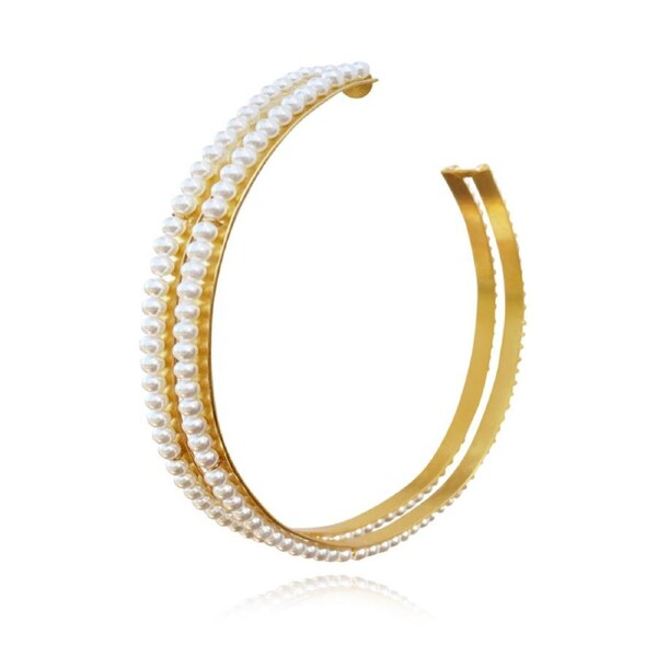 Culturesse Drama Oversized Single Pearl Hoop Earring 18K Yellow Gold Plating
