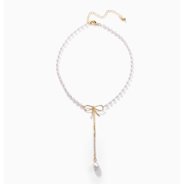 Nevenka Retro Durable Pearl Necklace with Bow Pendant