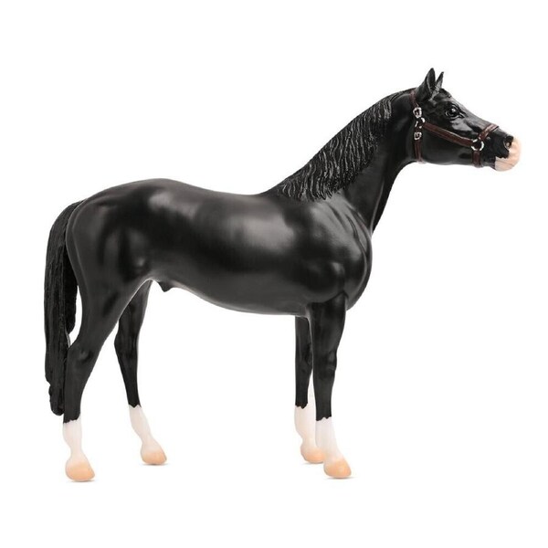 Breyer Horses Breeds Thoroughbred Traditional 1:9 Scale Horse Figure 430053