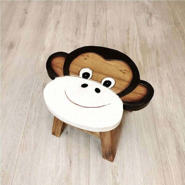 Children's Wooden Stool Monkey face Chair Toddlers Step sitting Stool