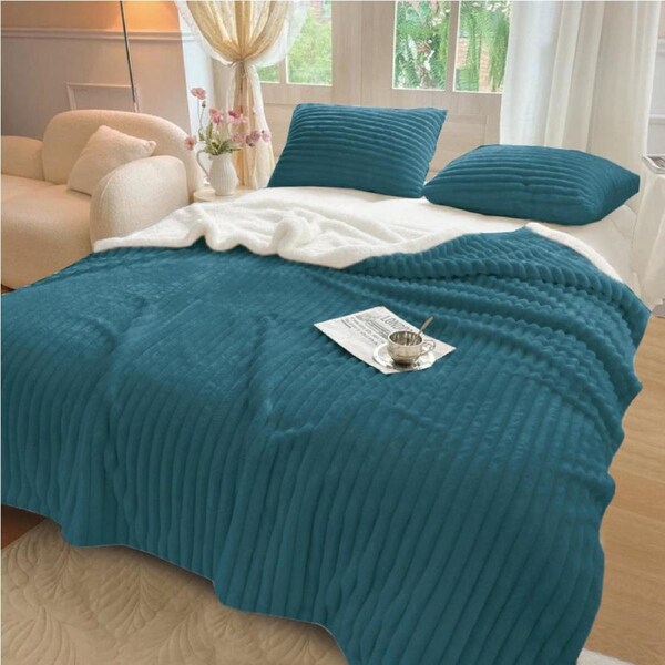 Stripe Flannel Sherpa Blanket/Comforter Set King / Teal