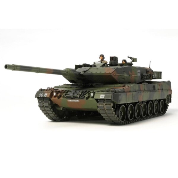 Tamiya 1/35 German Leopard 2 A6 Main Battle Tank 35271