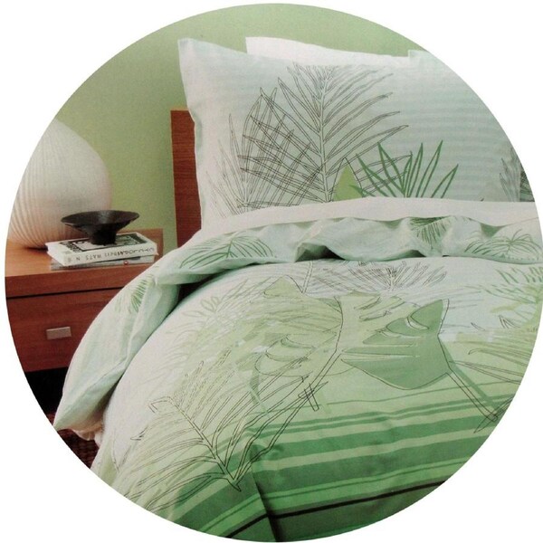 Homeport Whitsunday Green Printed Foliage Quilt Cover Set Single 140 x 210cm