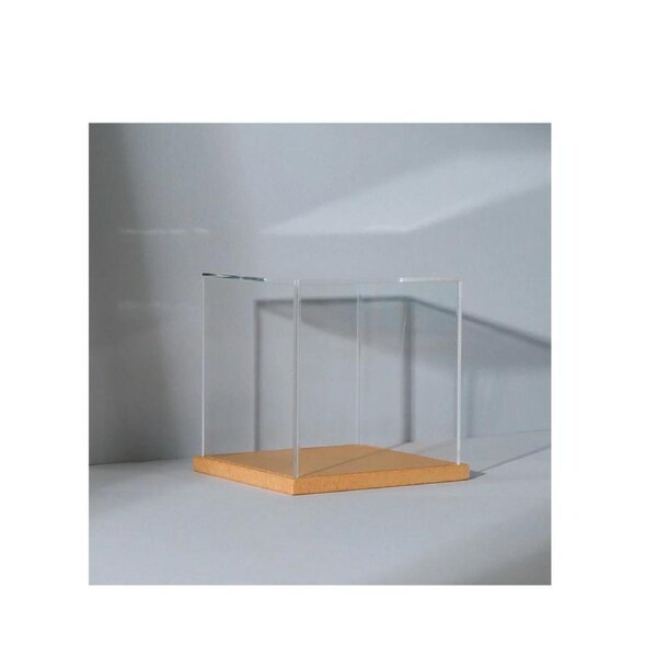 Jeantopia Acrylic Clear Display Box S For PaperNthought Vintage Toy Model Kit