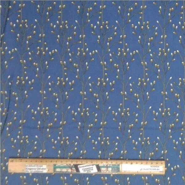 Quilting Patchwork Sewing Fabric Ring a Roses Cotton Bud DK Blue 50x150cm