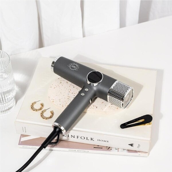 H2D Xtreme Hairdryer Four In One Hair Dryer & Styler in Space Grey