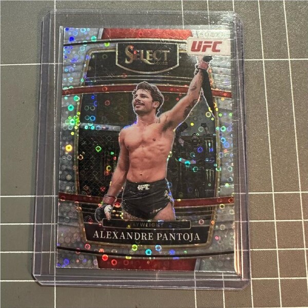 2022 Panini Select UFC Alexandre Pantoja Silver Disco Prizm #94