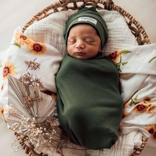Snuggle Hunny Olive Organic Snuggle Swaddle & Beanie Set