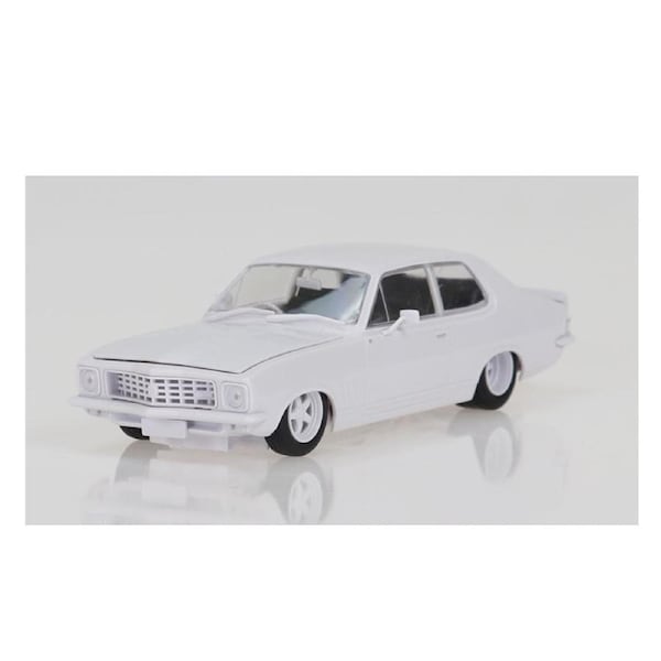 DDA 1:24 Scale Holden LJ Torana V8 Model Car Plastic Kit