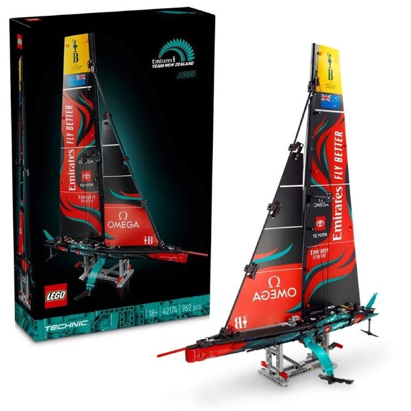 LEGO 42174 Emirates Team New Zealand AC75 Yacht - Technic